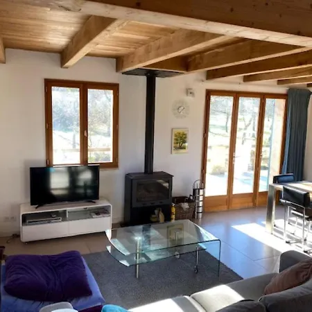 Dom wakacyjny Detached House In A Beautiful Area In Calvignac