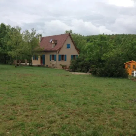 Detached House In A Beautiful Area In Dom wakacyjny Calvignac